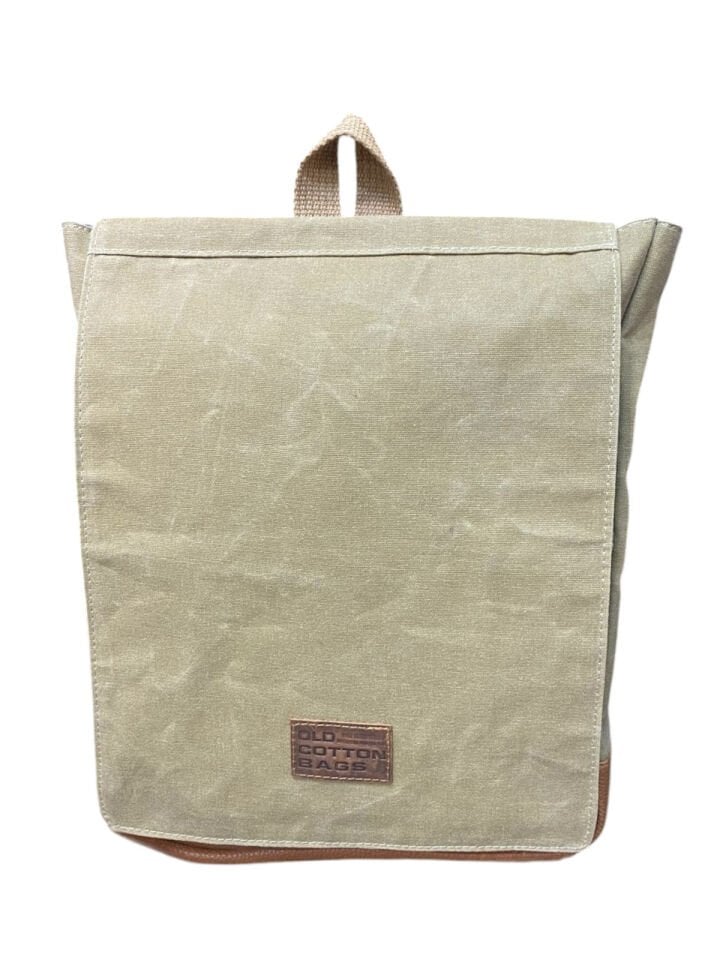 Old Cotton Cargo 7111 S Naoko Postacı Kapaklı Sırt Çantası